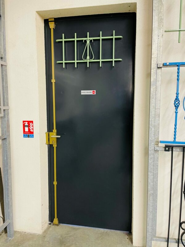 Portes métalliques