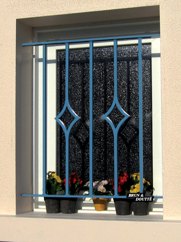 Grille de defense acier, fer forgé ou aluminium sur mesure