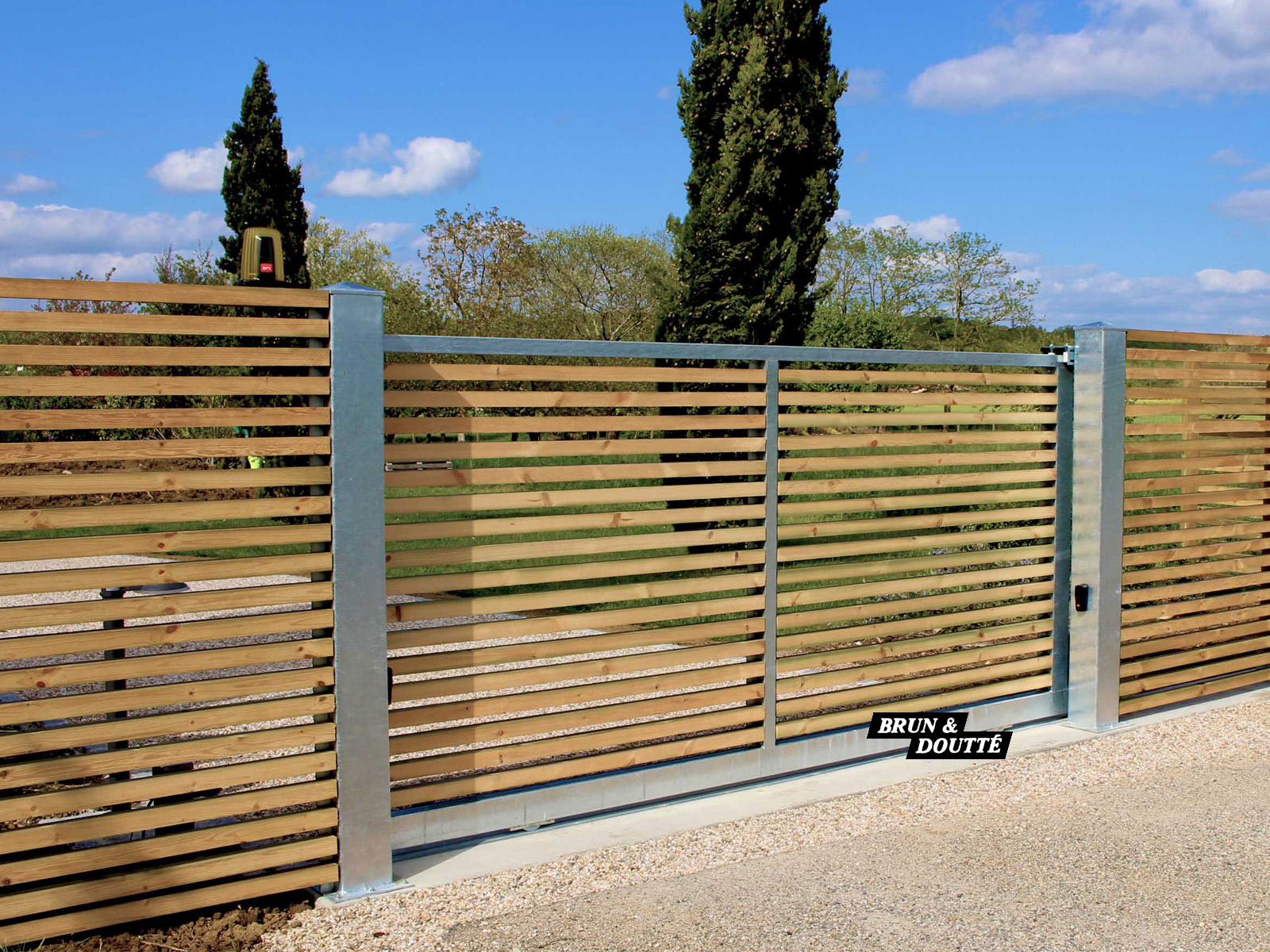 Portillon sur-mesure - Alu, acier, bois, fer, PVC